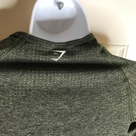Gymshark Women's Cropped Long Sleeve Thumbhole Athletic Top Green ~ Size XS - Picture 4 of 7